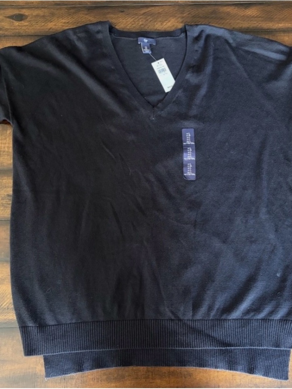 Gap Black Mens LG V-Neck sweater NWT (M)